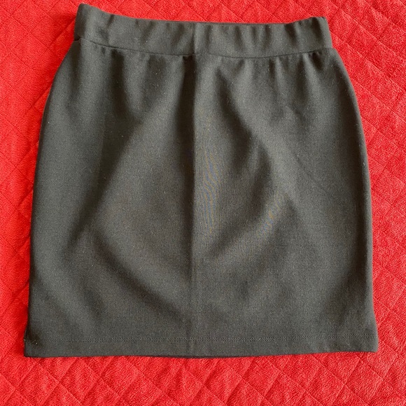 Black H&M mini skirt size 6 - Picture 6 of 7